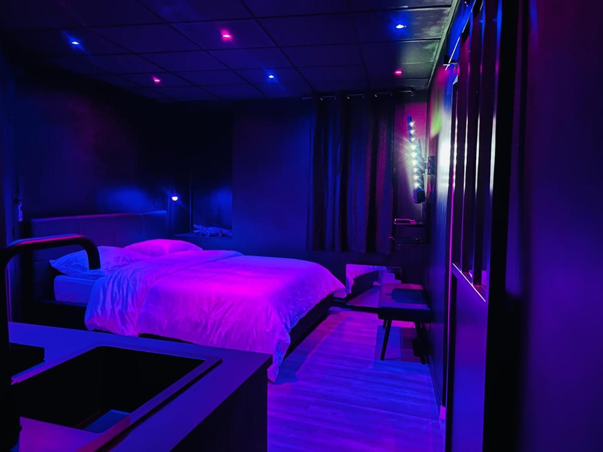 Love Room Suite Dirty Diana Aubagne Luaran gambar